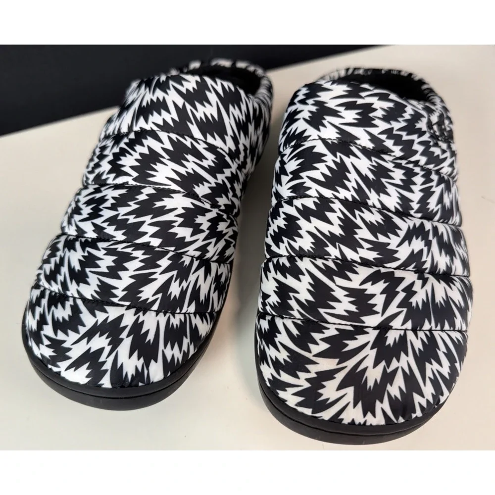 SUBU x Eley Kishimoto Flash Winter Slippers Black White Lightning Puffer Sz 1(9)